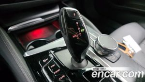 BMW 5-Series 520i M Sport 2023 года из Южной Кореи