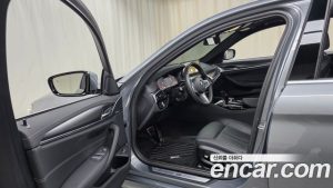 BMW 5-Series 520i M Sport 2023 года из Южной Кореи