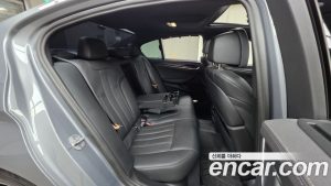 BMW 5-Series 520i M Sport 2023 года из Южной Кореи