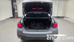 BMW 5-Series 520i M Sport 2023 года из Южной Кореи