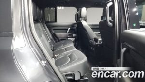 Land Rover Defender 130 P400 Outbound 2024 года из Южной Кореи