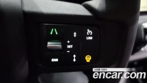 Land Rover Defender 130 P400 Outbound 2024 года из Южной Кореи