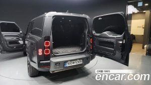 Land Rover Defender 130 P400 Outbound 2024 года из Южной Кореи