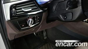 BMW 5-Series 530i M Sport 2023 года из Южной Кореи