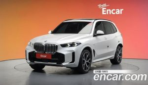BMW X5 xDrive 40i M Sport 2025 года из Южной Кореи