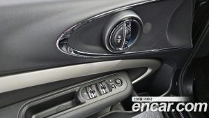 Mini Clubman JCW 2023 года из Южной Кореи