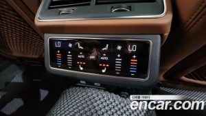 Audi A6 40 TDI 4WD Premium 2023 года из Южной Кореи