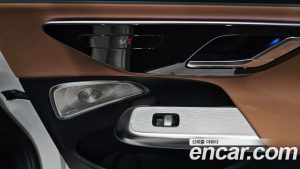 Mercedes-Benz E-Class AMG E53e 4MATIC+ 2025 года из Южной Кореи