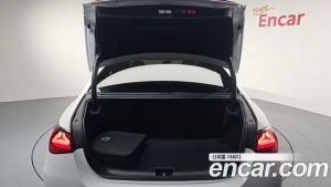 Mercedes-Benz E-Class AMG E53e 4MATIC+ 2025 года из Южной Кореи