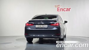 Lexus ES Luxury Plus 2023 года из Южной Кореи