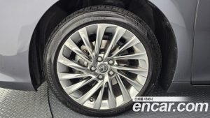 Lexus ES Luxury Plus 2023 года из Южной Кореи