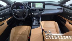 Lexus ES Luxury Plus 2023 года из Южной Кореи