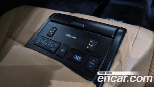 Lexus ES Luxury Plus 2023 года из Южной Кореи