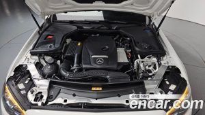 Mercedes-Benz E-Class E250 AMG Line 2023 года из Южной Кореи