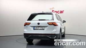 Volkswagen Tiguan 2.0 TSI Prestige 2022 года из Южной Кореи