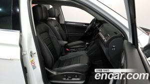 Volkswagen Tiguan 2.0 TSI Prestige 2022 года из Южной Кореи