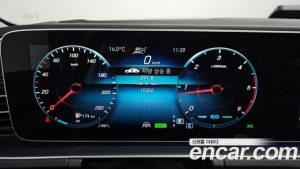 Mercedes-Benz GLE-Class GLE300d 4MATIC 2023 года из Южной Кореи