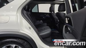 Mercedes-Benz GLE-Class GLE300d 4MATIC 2023 года из Южной Кореи