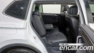 Volkswagen Tiguan 2.0 TSI Prestige 2023 года из Южной Кореи