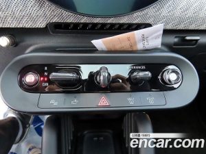 Mini Cooper SE Favoured 2024 года из Южной Кореи