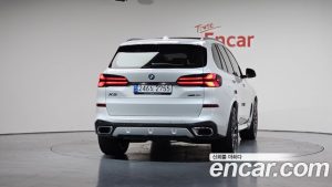 BMW X5 xDrive 40i M Sport 2024 года из Южной Кореи