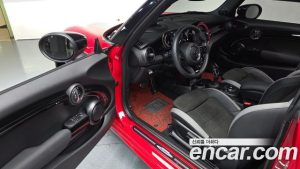 Mini Cooper JCW 2023 года из Южной Кореи
