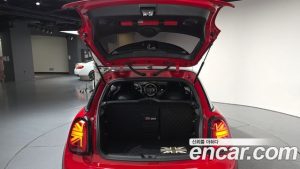 Mini Cooper JCW 2023 года из Южной Кореи