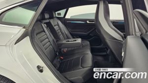 Volkswagen Arteon 2.0 TDI R-LINE 4 2022 года из Южной Кореи
