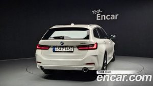 BMW 3-Series 320i Touring 2024 года из Южной Кореи