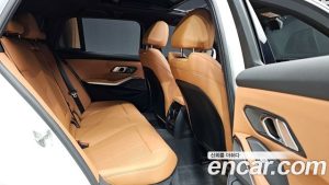 BMW 3-Series 320i Touring 2024 года из Южной Кореи