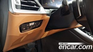 BMW 3-Series 320i Touring 2024 года из Южной Кореи