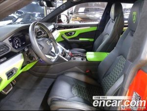 Lamborghini Urus 4.0 V8 2022 года из Южной Кореи