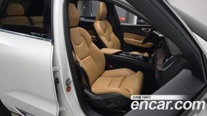 Volvo XC60 B5 Inscription 2022 года из Южной Кореи