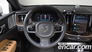 Volvo XC60 B5 Inscription 2022 года из Южной Кореи