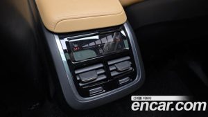Volvo XC60 B5 Inscription 2022 года из Южной Кореи