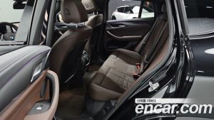 BMW X4 xDrive20i M Sport 2025 года из Южной Кореи