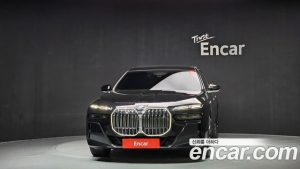 BMW i7 xDrive 60 M Sport 2023 года из Южной Кореи