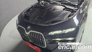 BMW i7 xDrive 60 M Sport 2023 года из Южной Кореи