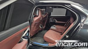 BMW i7 xDrive 60 M Sport 2023 года из Южной Кореи