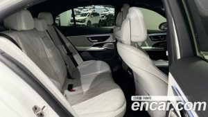 Mercedes-Benz E-Class E450 4MATIC Exclusive 2025 года из Южной Кореи