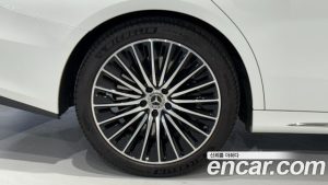 Mercedes-Benz E-Class E450 4MATIC Exclusive 2025 года из Южной Кореи