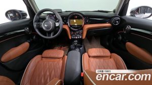 Mini Cooper 5Door CLASSIC 2024 года из Южной Кореи