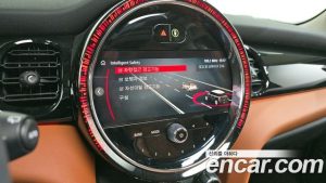 Mini Cooper 5Door CLASSIC 2024 года из Южной Кореи