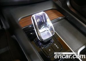 Volvo XC60 B5 ULTIMATE Bright 2024 года из Южной Кореи