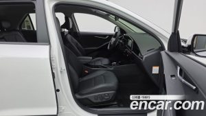 Kia Niro Prestige 2025 года из Южной Кореи