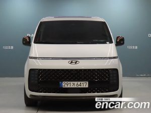 Hyundai Staria 4WD Lounge 7-Seater 2024 года из Южной Кореи
