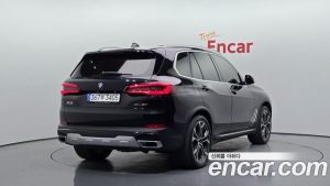 BMW X5 xDrive 40i xLine 2023 года из Южной Кореи