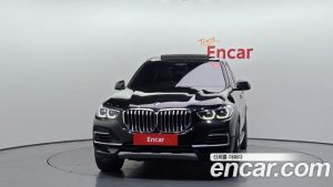 BMW X5 xDrive 40i xLine 2023 года из Южной Кореи