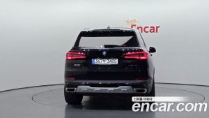 BMW X5 xDrive 40i xLine 2023 года из Южной Кореи