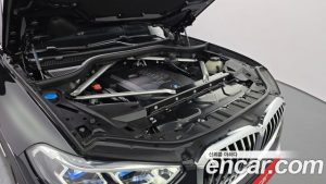 BMW X5 xDrive 40i xLine 2023 года из Южной Кореи